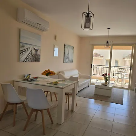 Royal Seacrest 2 Bedroom A 205 Apartament