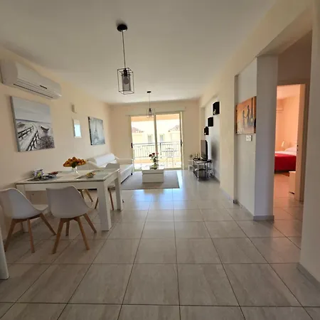 Royal Seacrest 2 Bedroom A 205 Appartamento Paphos