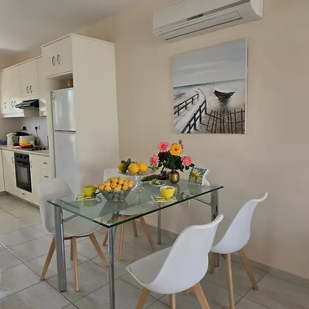 Royal Seacrest 2 Bedroom A 205 * Pafos