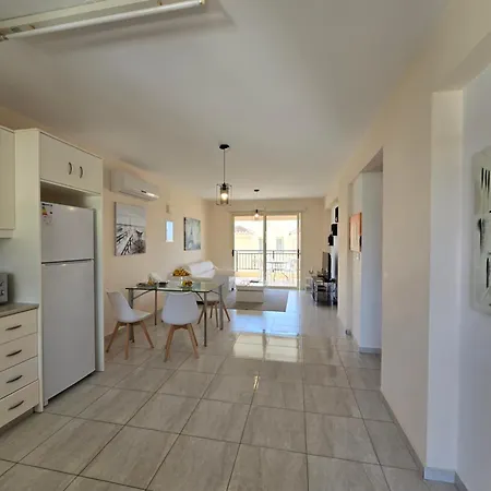Royal Seacrest 2 Bedroom A 205 Apartament Pafos