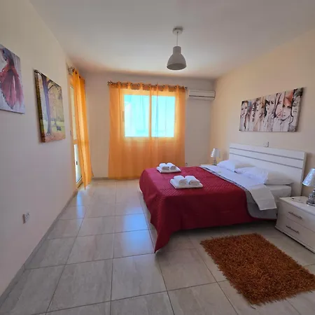 Royal Seacrest 2 Bedroom A 205 Apartament Pafos